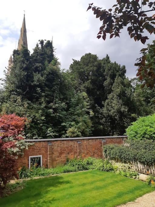 Beautiful Georgian Cottage Within A Private Walled Garden Oakham Dış mekan fotoğraf