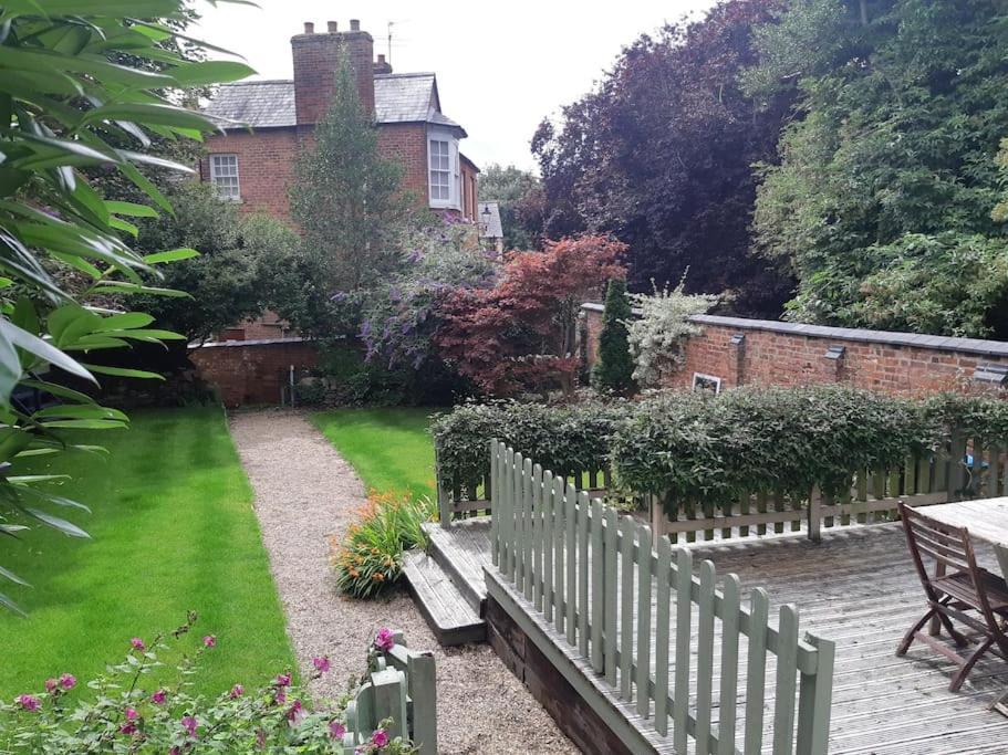 Beautiful Georgian Cottage Within A Private Walled Garden Oakham Dış mekan fotoğraf