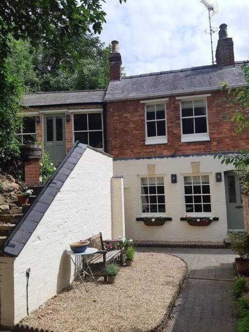 Beautiful Georgian Cottage Within A Private Walled Garden Oakham Dış mekan fotoğraf