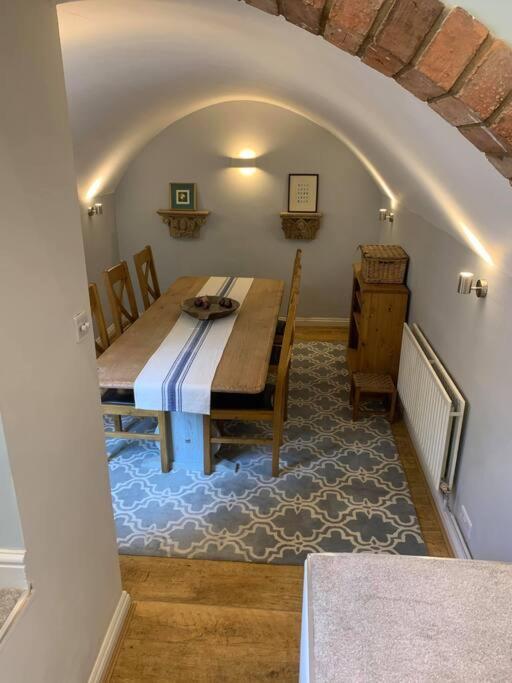 Beautiful Georgian Cottage Within A Private Walled Garden Oakham Dış mekan fotoğraf